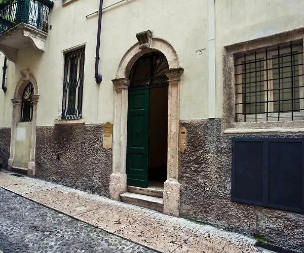 Le Cadreghe * Verona