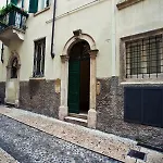Le Cadreghe * Verona